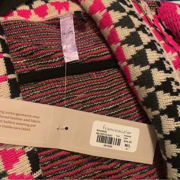 Bright pink Aztec cardigan. Brand new - Picture 2 of 6